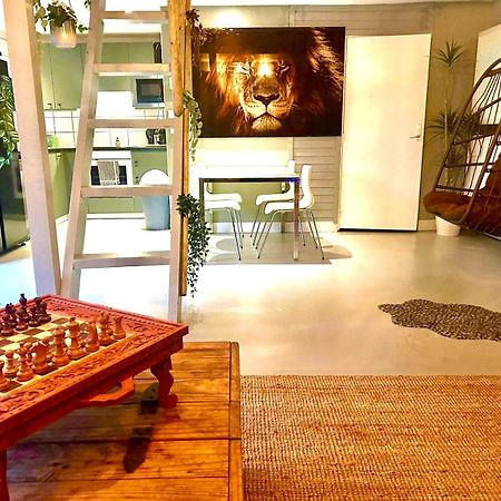 Jungle Style Lodge With Jacuzzi ,Sauna And Garden Near Amsterdam Vijfhuizen Exterior photo