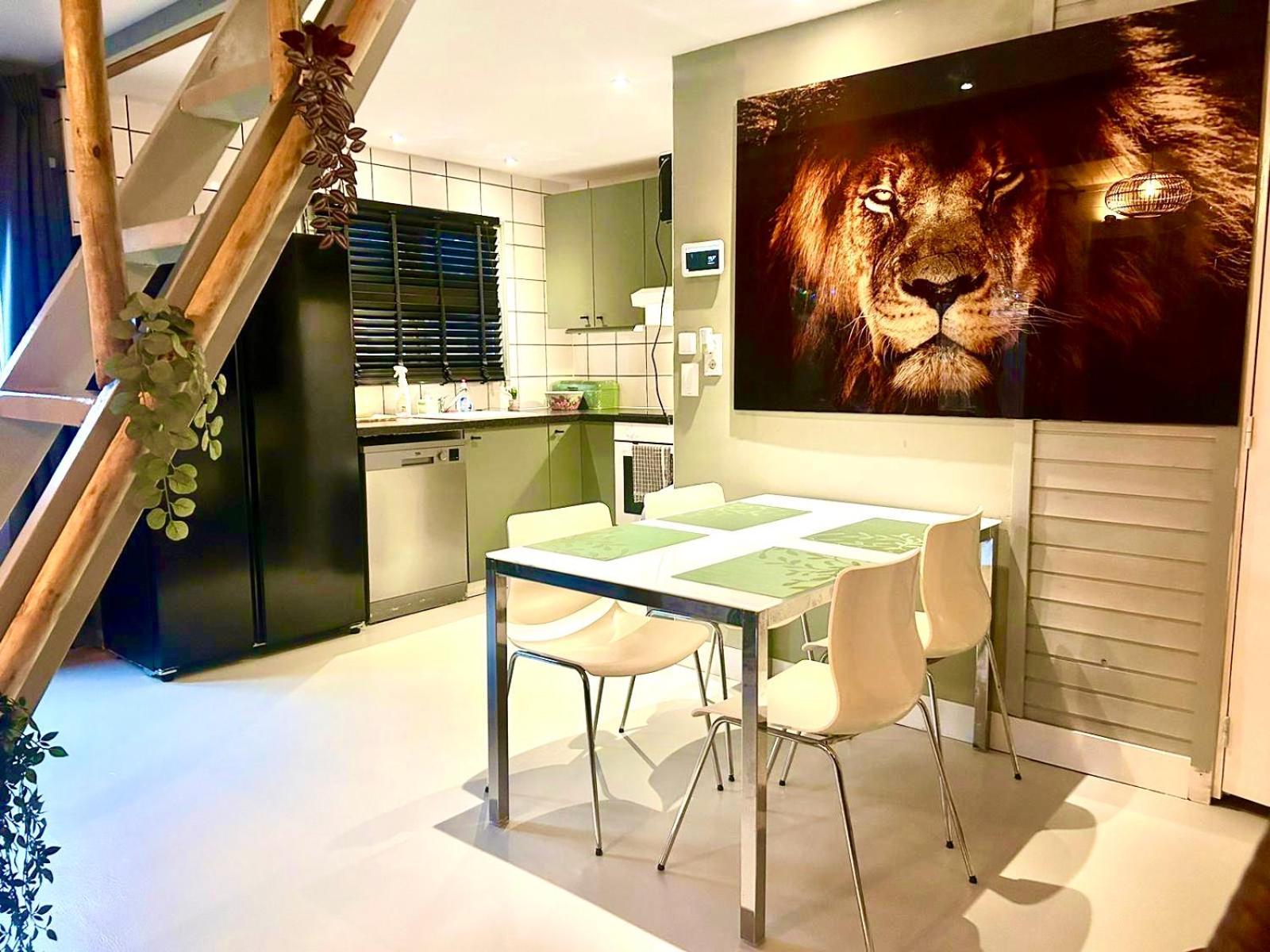Jungle Style Lodge With Jacuzzi ,Sauna And Garden Near Amsterdam Vijfhuizen Exterior photo